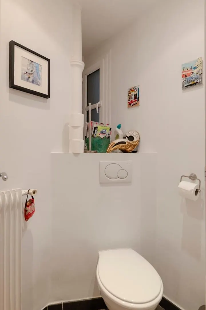 Charming Canal Saint-Martin Paris Apartment